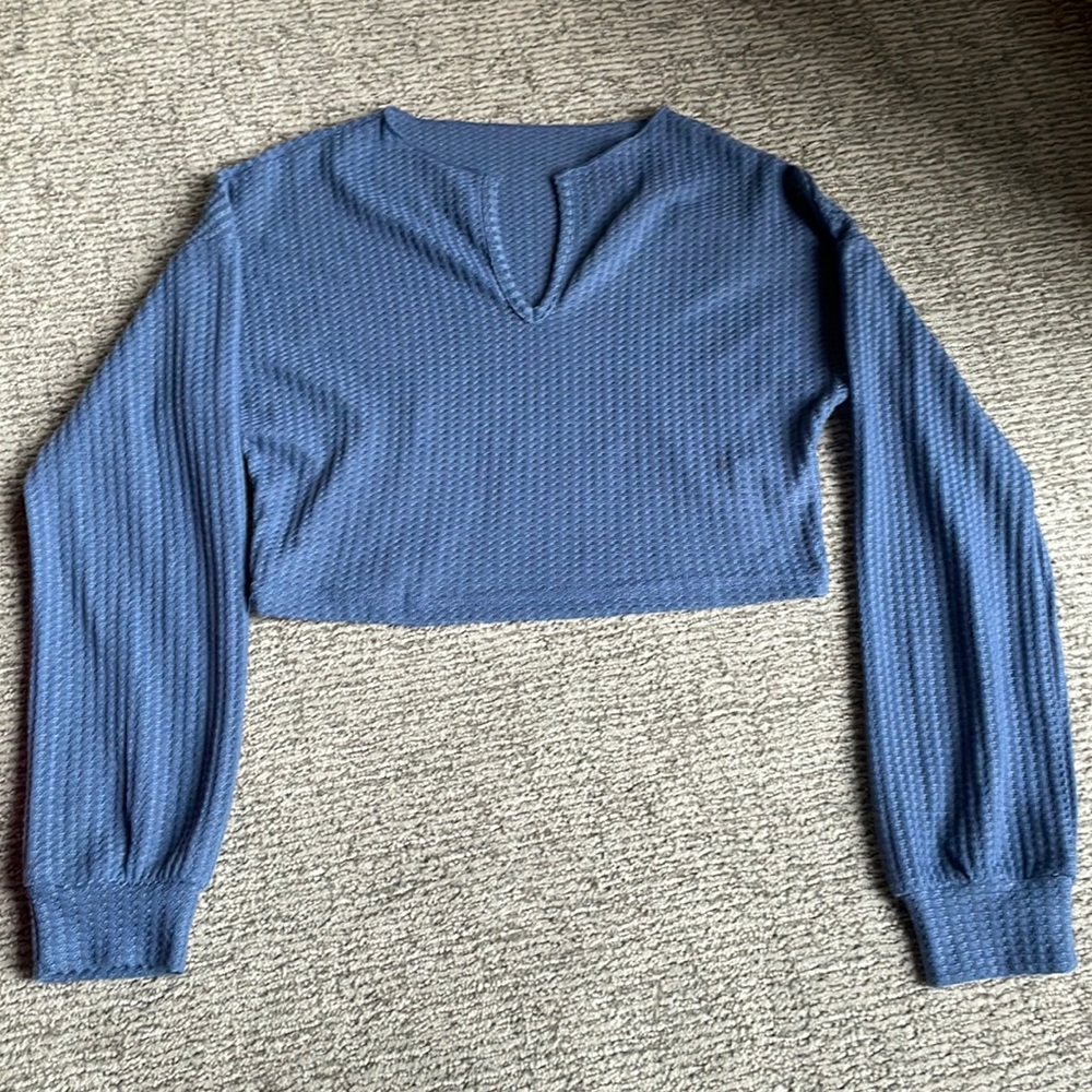 Cropped long sleeve